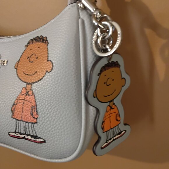 Coach X Peanuts Teri Shoulder Bag W/ Franklin Charm - Picture 3 of 15